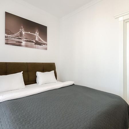 Petrovdom Inn Rc Diplomat Hall -The Smart Hotel Apartment Panoramic City View I Kyiv Exterior photo