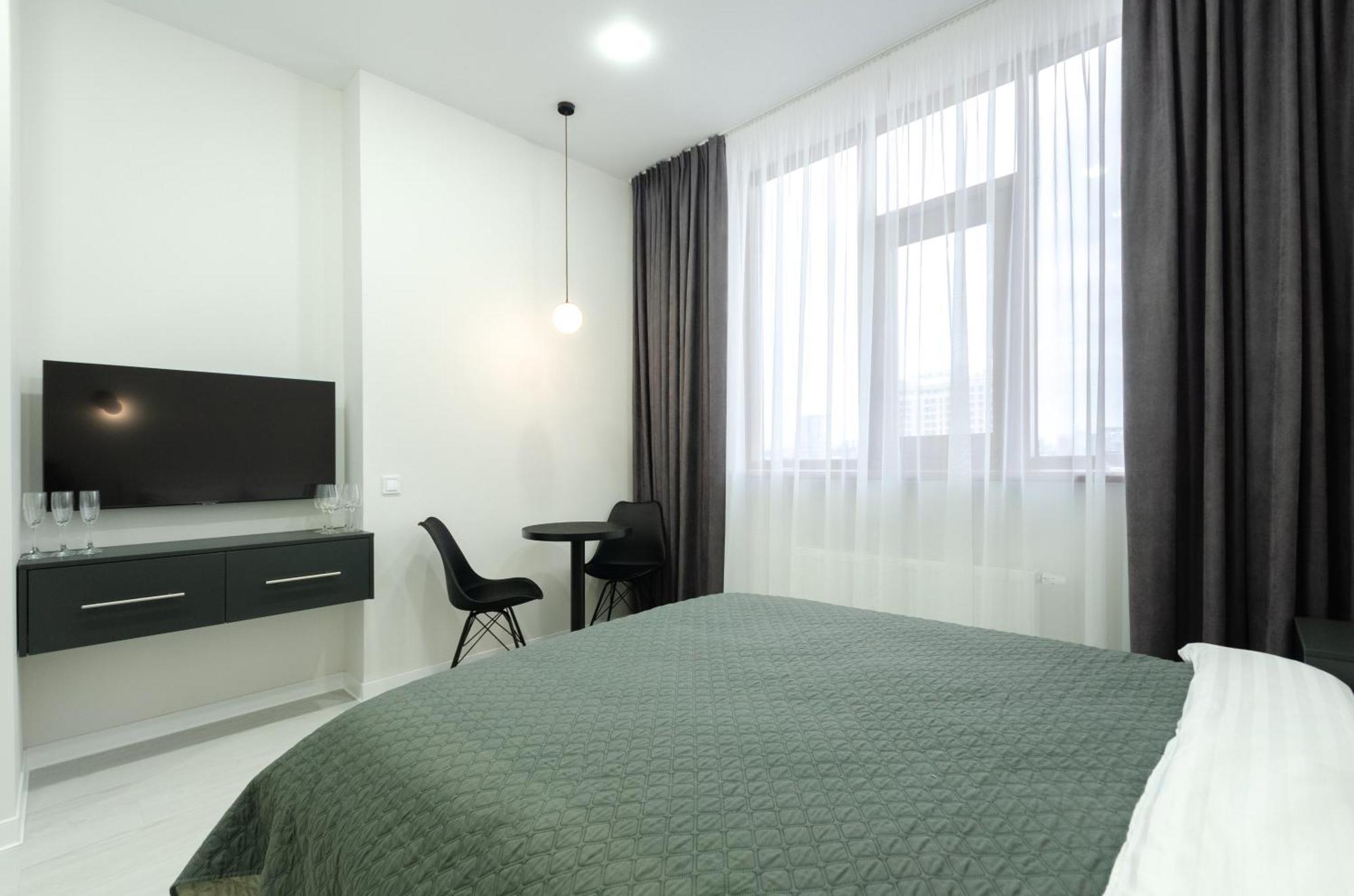 Petrovdom Inn Rc Diplomat Hall -The Smart Hotel Apartment Panoramic City View I Kyiv Exterior photo