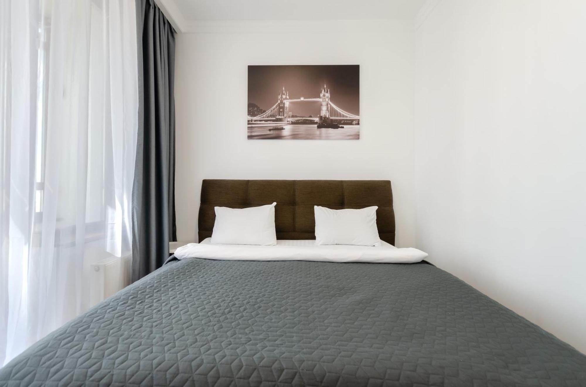 Petrovdom Inn Rc Diplomat Hall -The Smart Hotel Apartment Panoramic City View I Kyiv Exterior photo